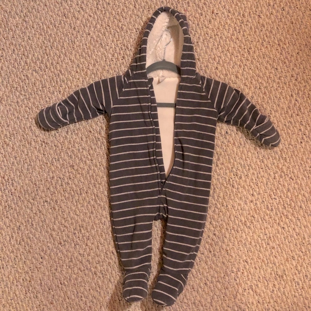 Old Navy Sherpa baby onesie pram